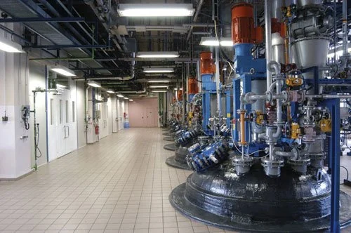 Pharmaceutical process facility